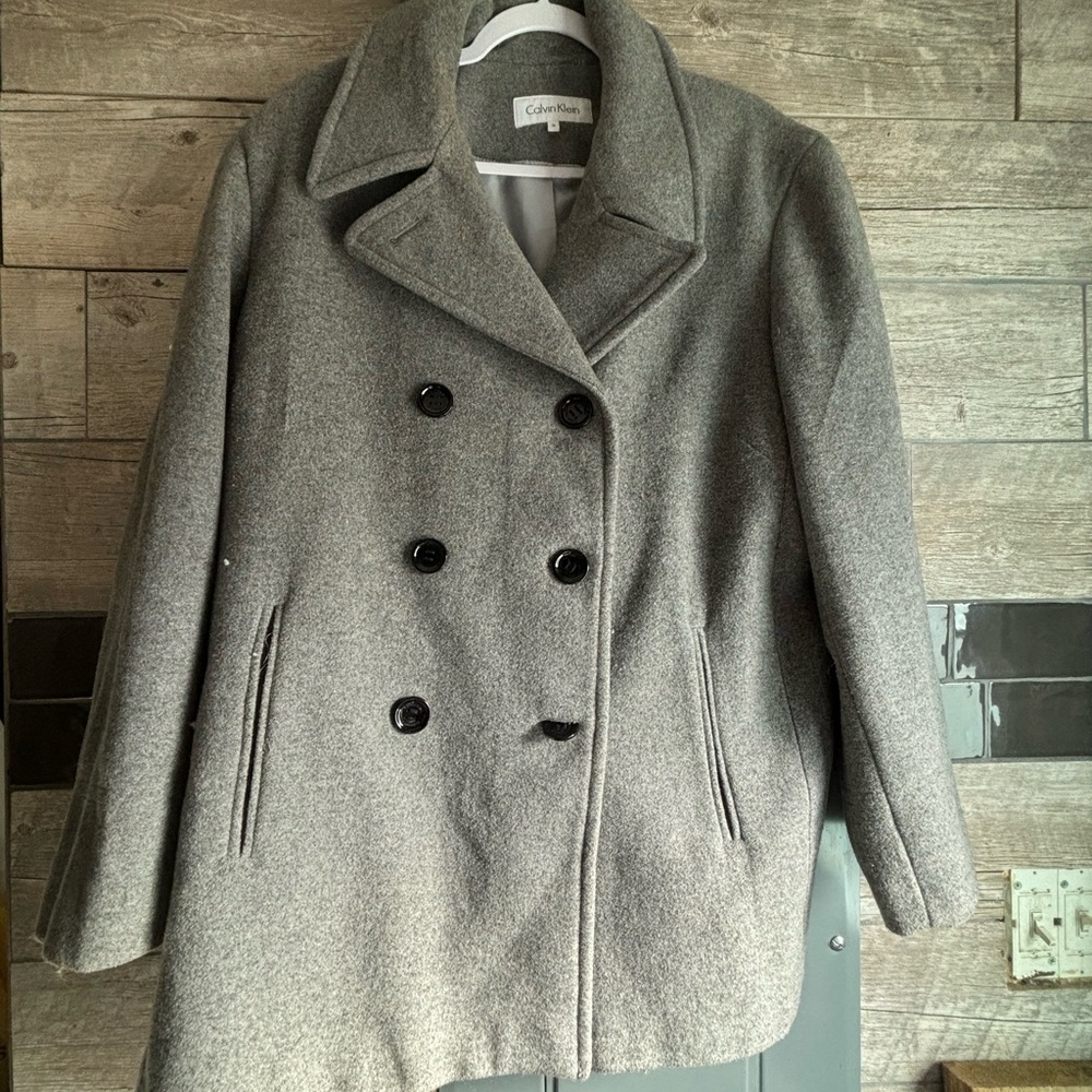 Calvin Klein Gray Pea Coat with Wide Lapels and Wool Blend Fabric
